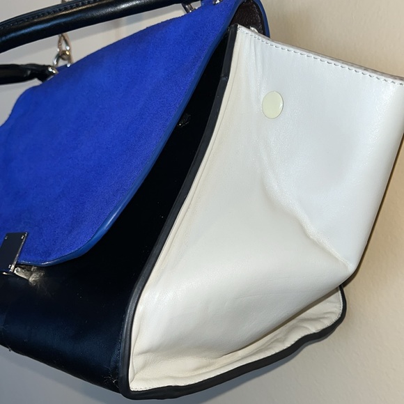 Blue Suede, Black and Cream Trapeze Bag - Picture 5 of 17